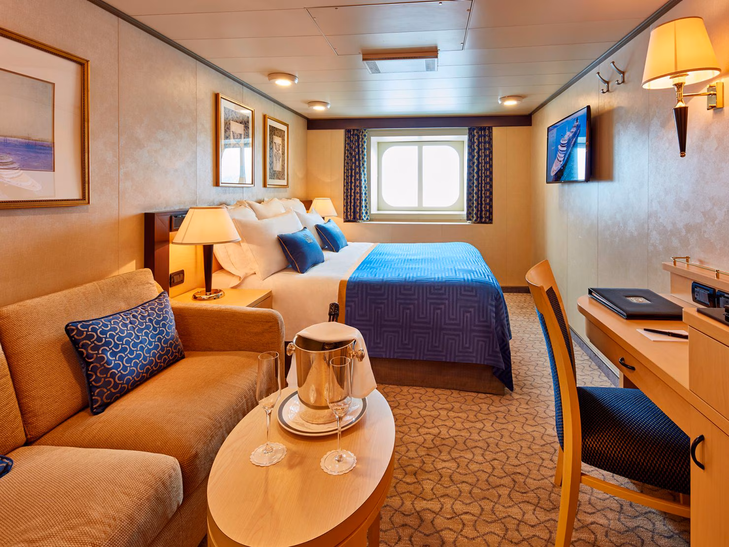 Britannia staterooms on Queen Victoria